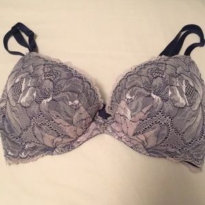 Fabulous Victoria’s Secret push up bra 34C